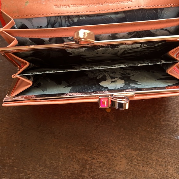 Ted Baker Wallet - Picture 6 of 6